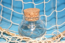 Leere bauchige Flasche ca.4x5cm Glas