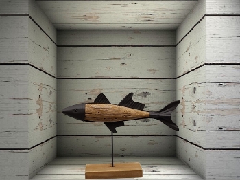 Decoline Fisch auf Stand Holz