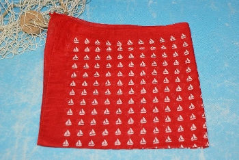 Tuch rot kleine Segelschiffe rot ca. 52x52 cm Baumwolle